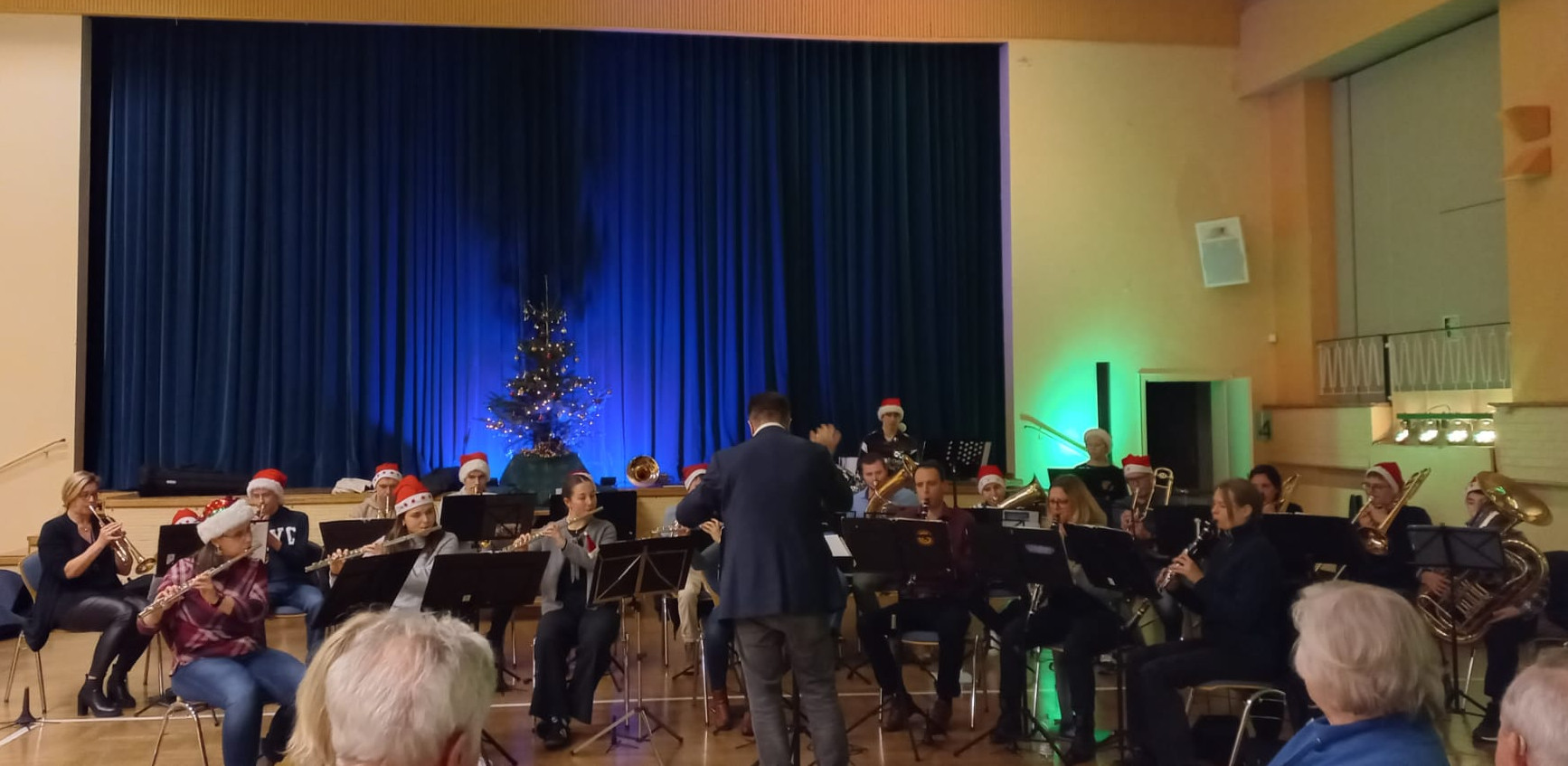 Das Nachwuchsorchester bei der Musikzug-Weihnachtsfeier 2025 Das Nachwuchsorchester bei der Musikzug-Weihnachtsfeier 2025